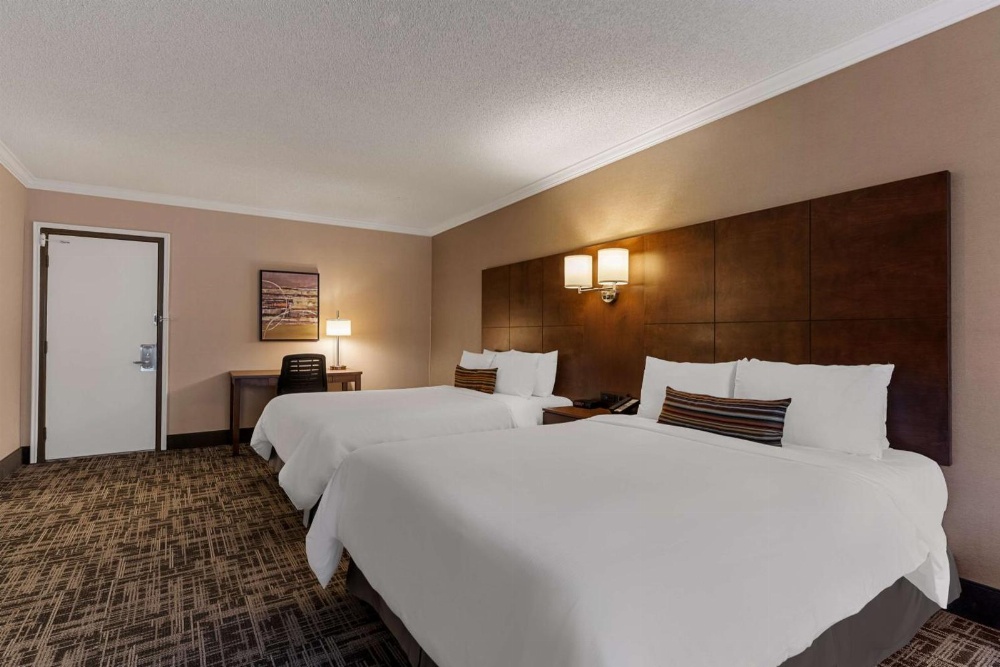 Room image 3