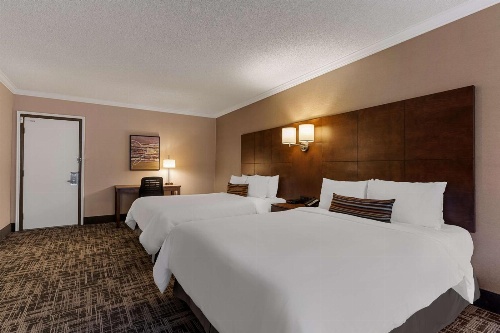 Best Western Ville-Marie Hotel & Suites image 1