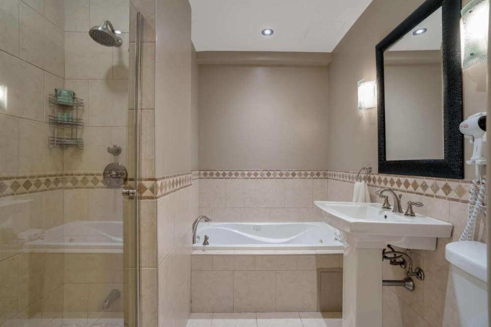 Room image 5