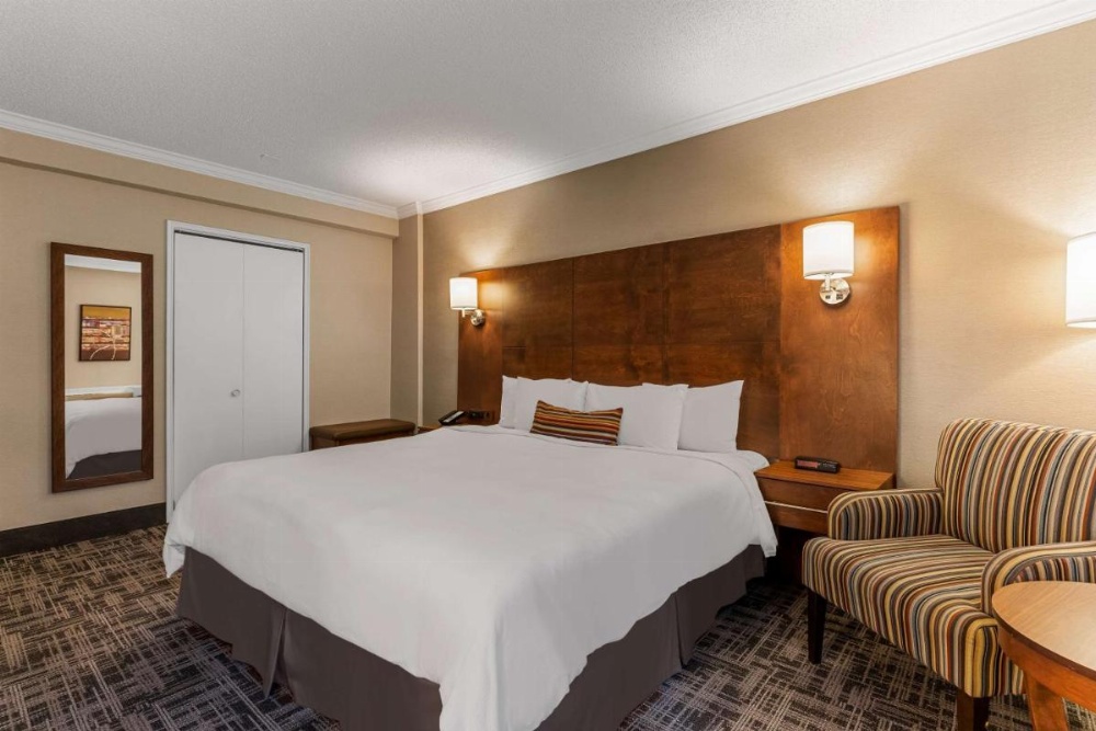 Room image 3