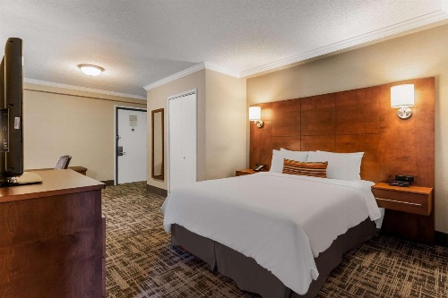 Best Western Ville-Marie Hotel & Suites image 8