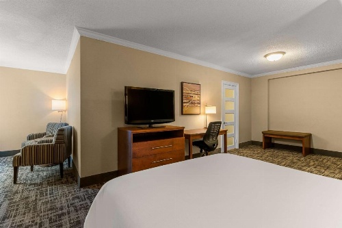 Best Western Ville-Marie Hotel & Suites image 9